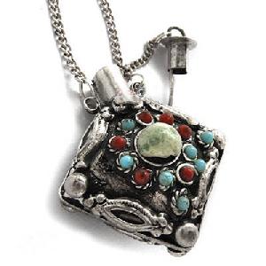 tibet turquoise red coral snuff bottle