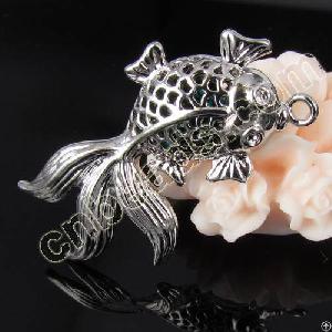 Fish Brass Pendant With Rhinestone Metal Jewelry Accessories 2012 Fashion Metal Crafts