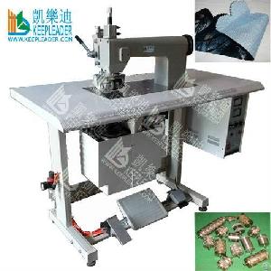 ultrasonic lace cutting synthetic machine