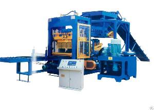 8-15 Type Brick Molding Machine