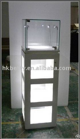 Large Display Space And High Power Led Light Glass Jewelry Display Tower