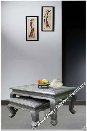 Embossed White Metal Curved Legs Coffee Table Set Of 2