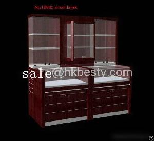 Tepmered Glass Display Kiosk Furniture In Luxury Jewelry Shop