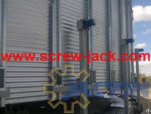 Electric Actuator, Worm Gear Screw Jacks Are Application In Synchronized Lifting Storage Bolted Tank