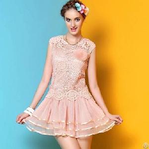 Newly Hollow Embroidery Round Collar Dress Pink