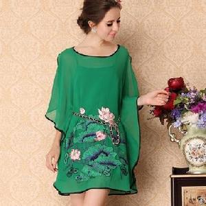 Western Bat Sleeve Embroidery Elegant Dresses Red Green White