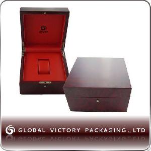 Fashion Charming Red Wooden Watch Box