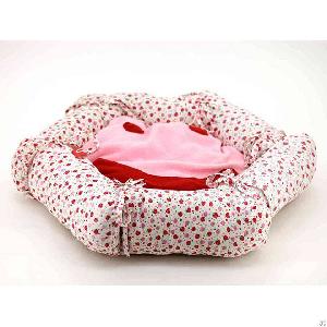 Smiling Face Lovely Pet Bed Dog Bed