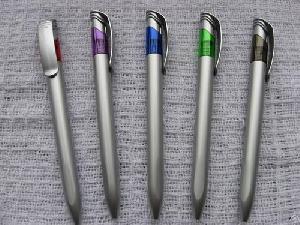 2013new Pen Plastic Ballpoint Pens For Promotion