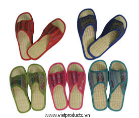 Natural Cinnamon Slippers