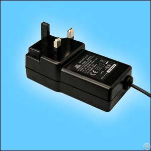 15v2.5a Switching Power Adapter With Uk Plug