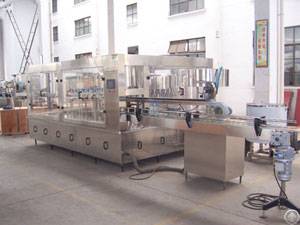 Xgf Series 3-in-1 Rinser Filler Capper Monobloc Water Filling Machine