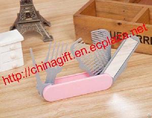 Swiss Army 5-in-1 Comb