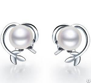 pearl earrings stud