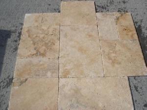 Antique Looking Rustic Tumbled Travertine Versailles Pattern Set