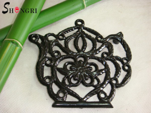 cast iron trivet