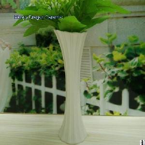 porcelain table vase grooves