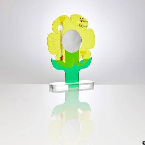 Fashion Design Acrylic Flower Shaped Jewellery Holder