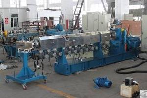 Efficient 600rpm Co-rotating Parallel Twin Screw Extruder Extrusion Polymer