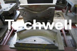 Elbow Moulding Machine