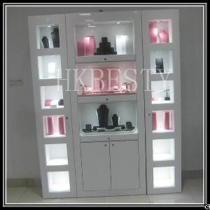 Modern Custom Made Display Cases Lockable With Lighting