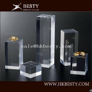 High Quality Customized Clear Acrylic Jewelry Display Stand For Jewelry Shops