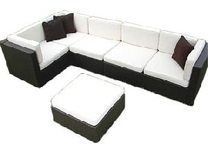 pe rattan patio