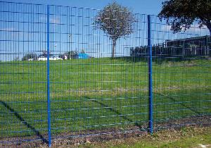 wire mesh fence security