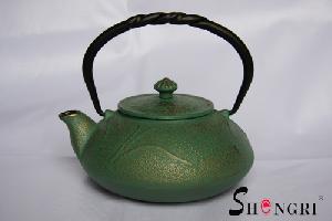 Green Tea Pot With Float Grass