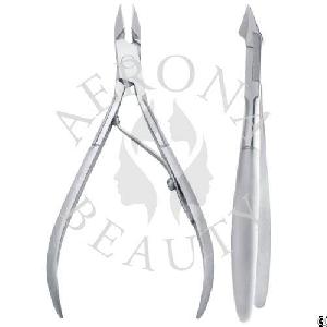 cuticle nippers nipper