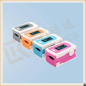 solid blue oxygen oximeter forpatient