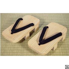 Selling Wooden Clog