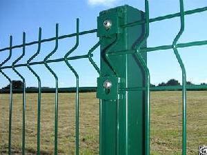 welded wire fence