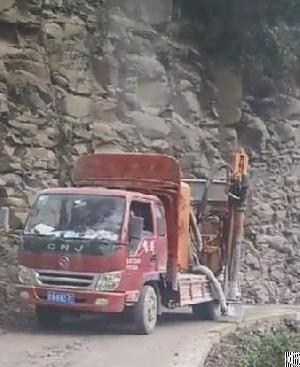 Sell Truck-mounted Guardrail Instrallation Drilling Machine