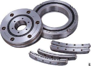 cross roller bearing