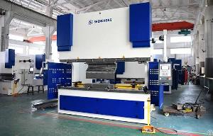 Europe Ce Cnc Hydraulic Press Brake Bending Machine With Gooseneck Mold