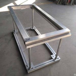 layer equipment pedestal