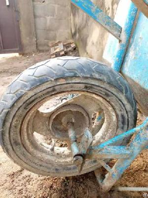 refurbinshed tyre wheelbarrow