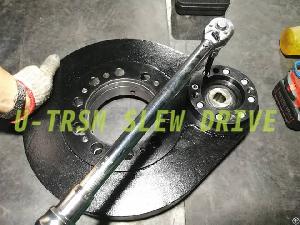 Medium Load Series Slewing Drive S-ii-o-0311 New Type Slew Drive