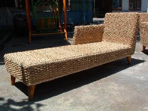 rattan lounger chair half armrest