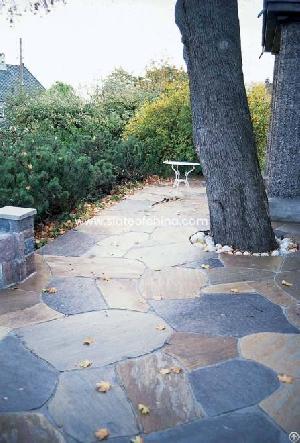 China Popular Cheap Irregular Rusty And Black Slate Flagstones Walkway Pavers From Slateofchina