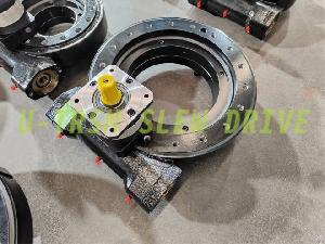 14inch High Accuracy Worm Gear Slew Drive Pe14