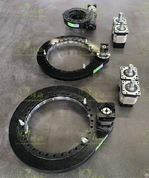 Medium-sized Integrated Base Integrated Gear Type Two-stage Transmission Slewing Drive