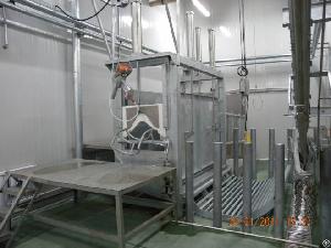 Cattle Slaughtering Machine Abattoir Equipment Fixed Killing Box For Beef Processing Line