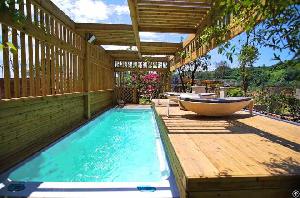 sliding h line swim pool deck