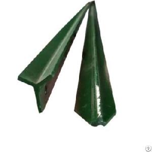 steel fence posts