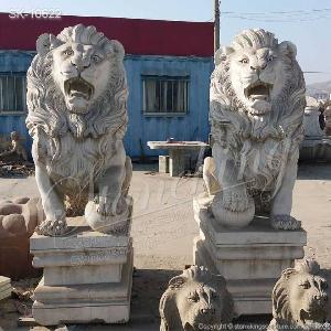 Manufacturer Handcrafted White Marble Lion Statues For Driveway Or Home Entrance