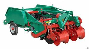 Medium-size Potato Harvester