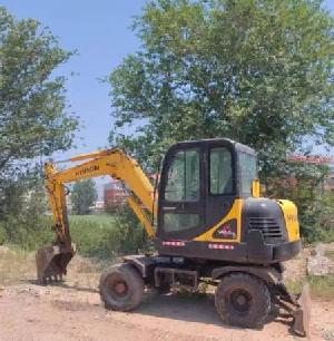 Used Hyundai R60w-7 Wheel Excavator Excellent Working Condition