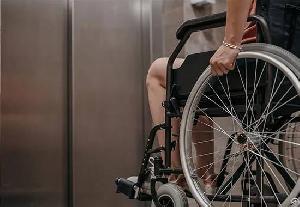 Un-bed Hospital Elevator